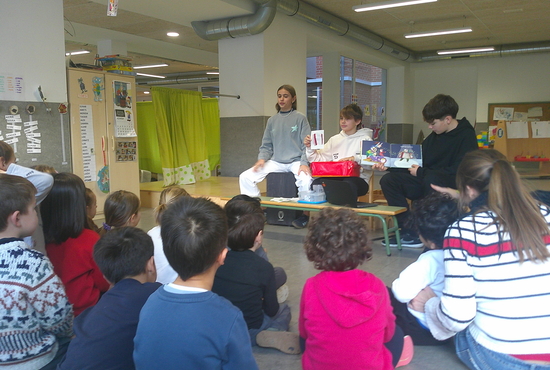 LH1ekoak ipuinak kontatzen