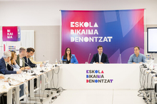 Eskola Bikaina Denontzat